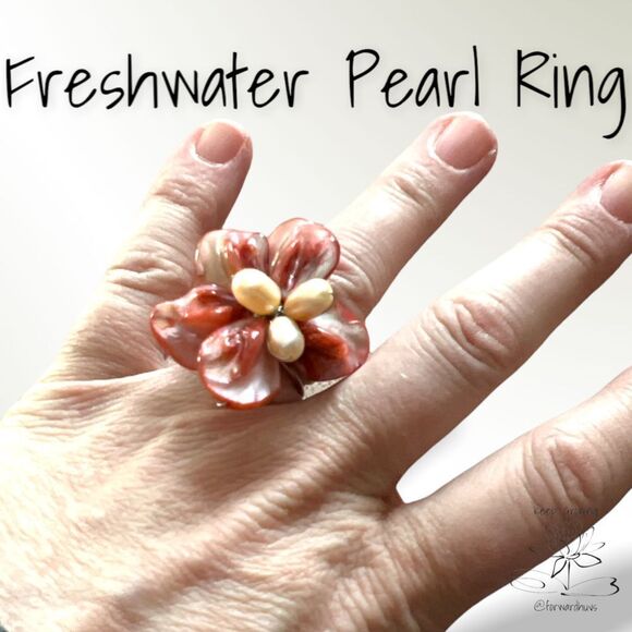 Elegant Freshwater Pearl & Shell Adjustable Statement Rings Set - Picture 13 of 15